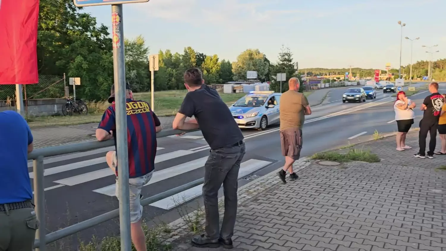 patrol-obywatelski-na-granicy-i-policja-3-osinow-dolny-30062025.mp4